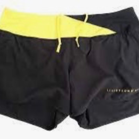 Nike Livestrong Running shorts - Picture 3 of 7
